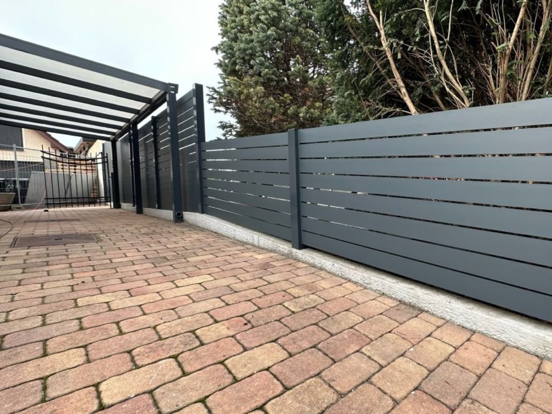 hliníková pergola a plot